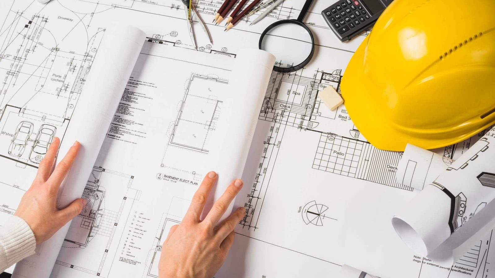Projetos arquitetônicos e plantas de construção